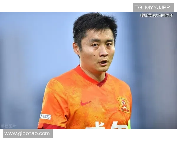 武汉羽毛球队在邀请赛中以69分稳居积分榜首位展现强劲实力